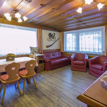 Alpin Apartments Kolfuschg Zimmer foto